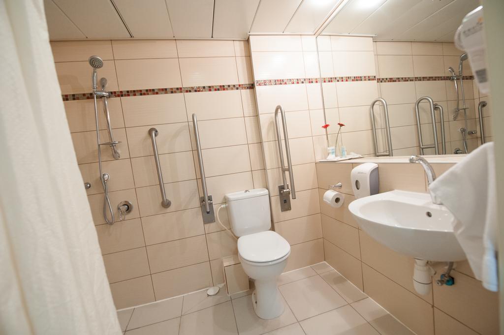 Apropo Hotel Ramat Gan Esterno foto